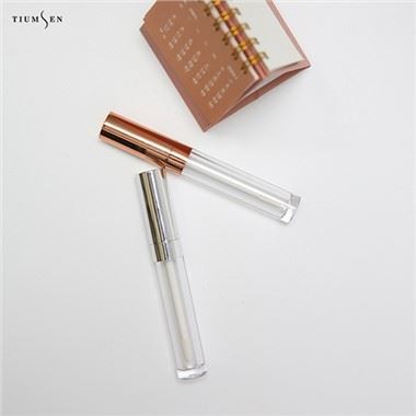 Fabricat tuburi pentru luciu de buze